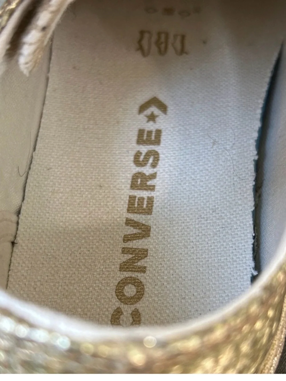 Converse Kids Gold Glitter Low-Top Sneakers